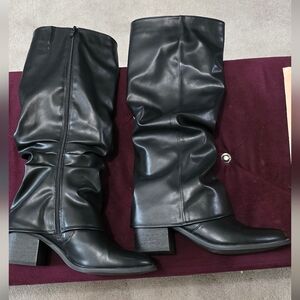 Elegant Black Leather Knee-High Boots
